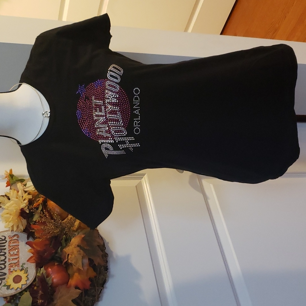 Womens xl tee shirt from Planet Hollywood in Orlando Florida.